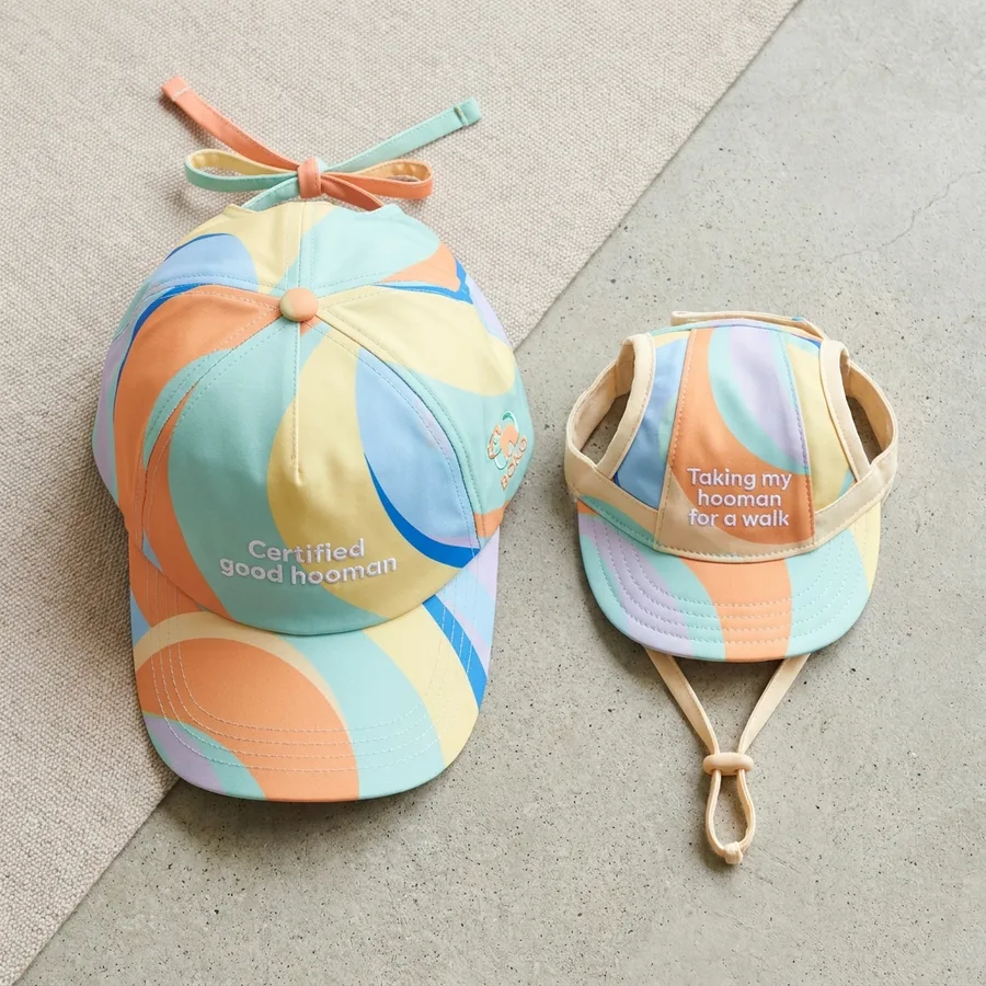 Flat Lay หมวกลายปักโทนซอร์เบต์